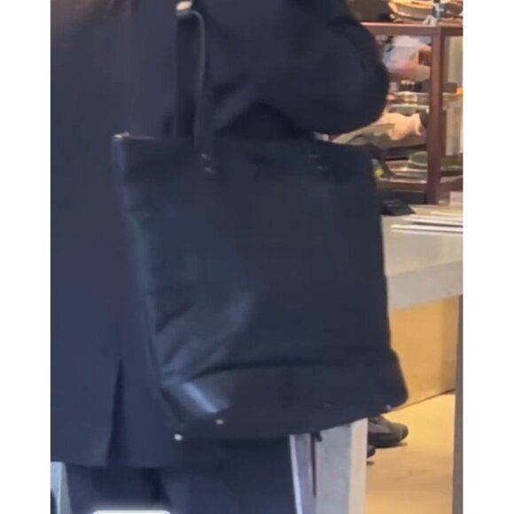 Arch Luxe Nappy Bag Bundle - Black Backpack - Picture 16 of 16